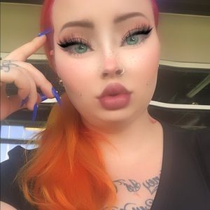 Meet your Posher, Britney